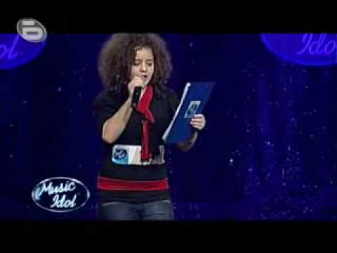 Amazing Bulgarian 13 years old Girl Simona sing Beyonce Listen - Live Music Idol 2009 Bulgaria