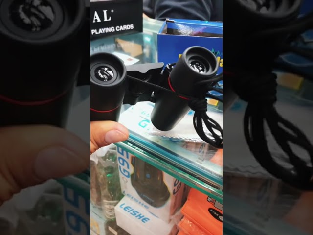 Vídeo relacionado con ARPDJK Compacto Pequeño Prismático 30x60 Potente Telescopio Plegable con Tela de Limpieza y Estuche para el Transporte, Prismático Binocular de Bolsillo Ligero para Adultos y Niños