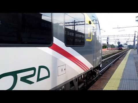 ETR 526.010+ETR 526.009 sul RE 2573 Tirano Milano na partenza da Monza