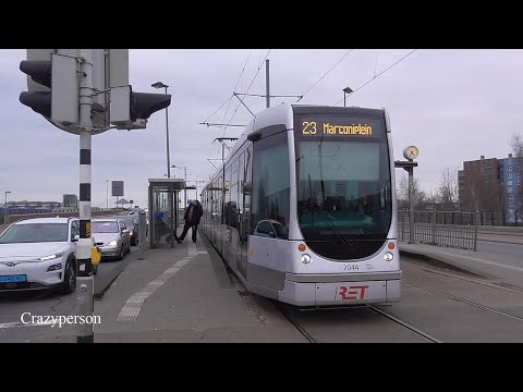 RET Tram 23 en 25 bij Varkenoordseviaduct Rotterdam in 2020