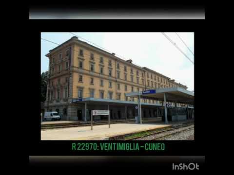 Annunci Trenitalia dalla stazione di Cuneo.