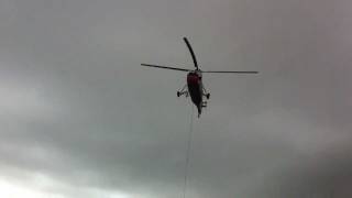 preview picture of video 'S-58 sling loads a Cessna 210 at F45'