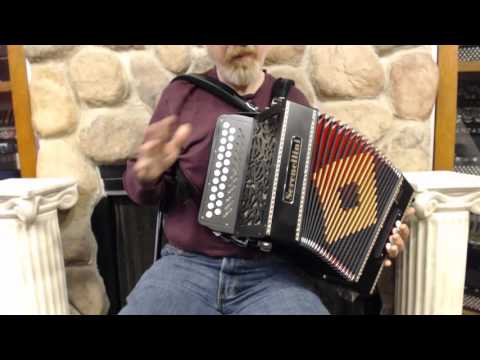 SER233 - Serenellini 233 De Luxe Diatonic C# D LMM 21 8 $2995