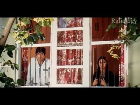 Deewane hain deewano ko