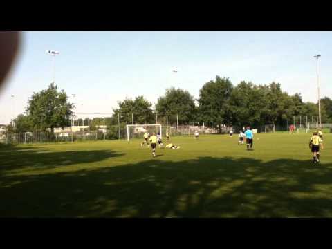 Tricht D1 in Waalwijk