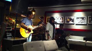 Download lagu HELLO - LIONEL RICHIE Cover By ORIZA Band mp3