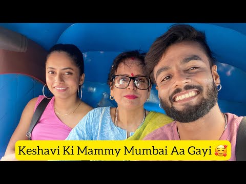 Keshavi Ki Mammy Mumbai Aa Gayi 🥰 || Versova Beach 🏝️ || ￼Momos Party 😋 || Vlog || Keshavi-Mitesh