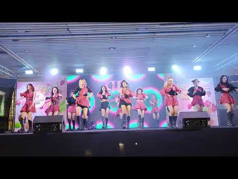 Berry Berry : Bite Me @ Idol Exchange June 2022【4K 60fps】