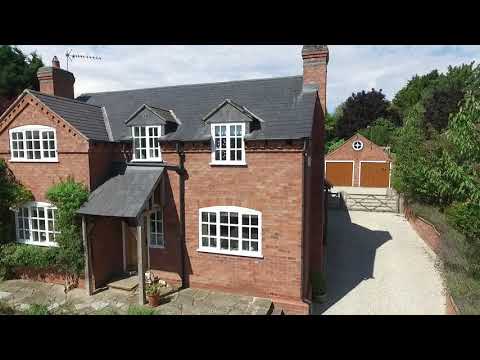 The Green, Snitterfield