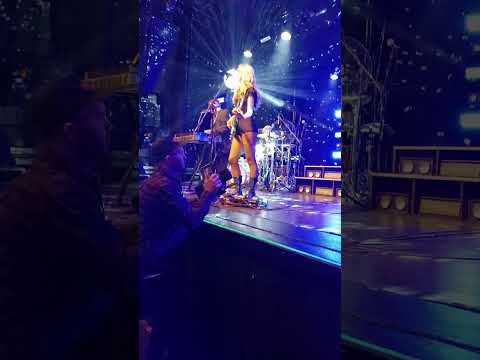 Blu DeTiger, Chromeo - Blutooth live at El Rey theater Los Angeles 11/18/22 Surprise guests Chromeo!