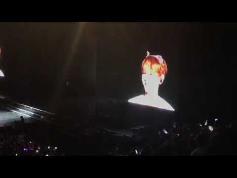 [Fan Cam] 170428 EXOrdium in Los Angeles - Crowning of Baekhyun