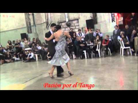 MARIA INES BOGADO y SEBASTIAN JIMENEZ Bailando el Tango NO MIENTAS en la MILONGA DEL MORAN