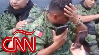 Video de desarme de militares en La Huacana, Michoacán, se vuelve viral