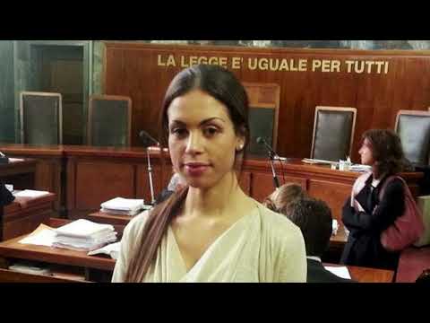 Processo Ruby bis - Karima El Mahroug: "C'erano ragazze vestite da infermiera, da suora..."
