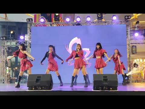 Berry Berry : BUTTERFLY (feat. Berry Berry) @ Y Idol - Esplanade Ratchada【4K 60FPS】