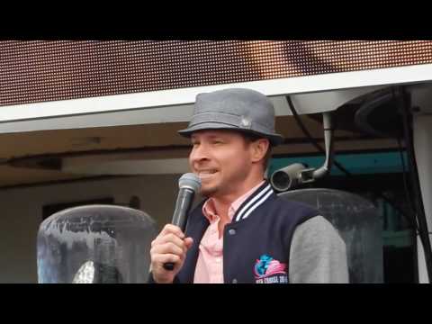 BSB Cruise 2016 - Feed the body and soul - Brian imitating Kevin