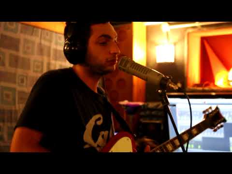 Iris Hill - It's Not Me (Studio Session)