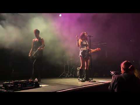 HOT GIRLS IN HELL Live - LØLØ (O2 Institute, Birmingham - 02/12/2023)