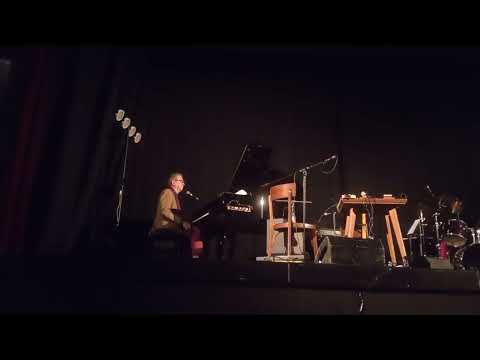 Henry Now - John Greaves and Annie Barbazza - Piacenza 18/11/2022