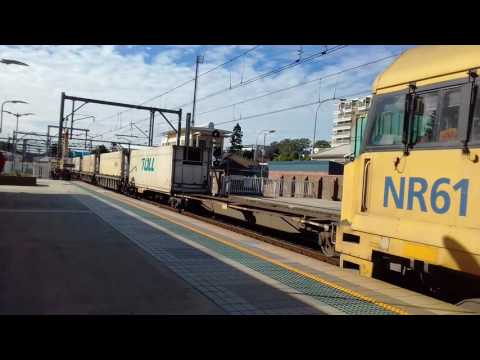 Double cross of 7MB4 and 7BM4 at Gosford