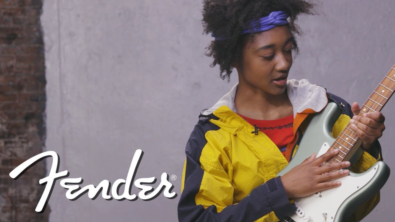 Melanie Faye Demos The Player Series StratocasterÂ® | Fender - YouTube