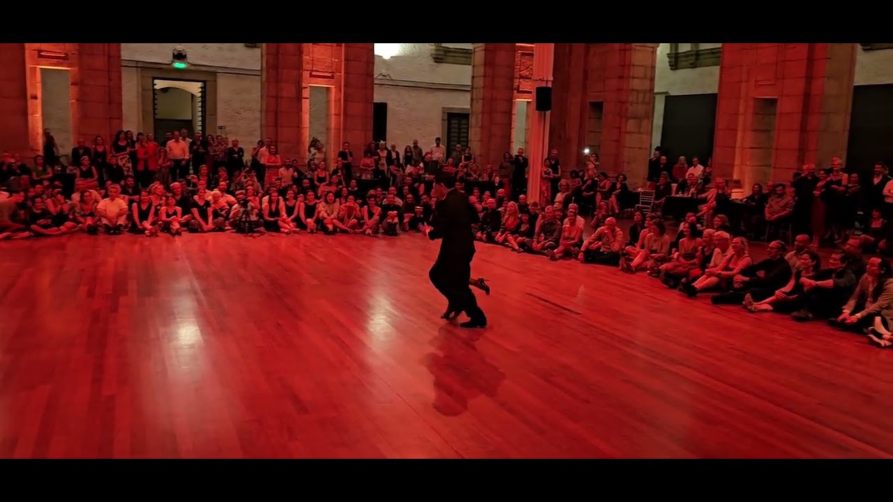 Ruben Veliz y Sabrina Veliz no 16° Festival Tango Porto, em 22/04/23 - 4/6