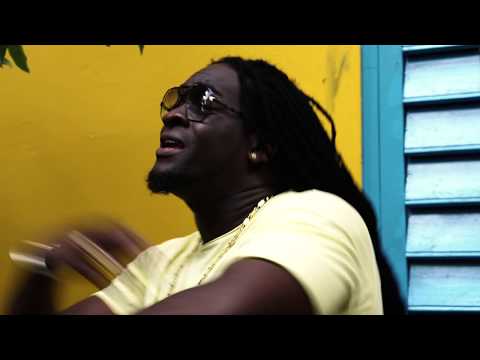 De Boyband-  Action (Official video)