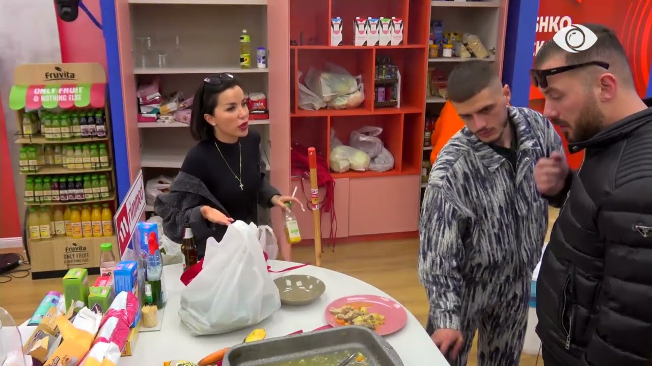 “Më kërko falje por jo kur ta kërkoj unë”/ Romeo sqarohet me Rozën