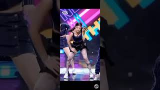 Download lagu Their Vibrating✨is on other level ||#itzy #swipe #yuna #chaeryoung #yeji mp3