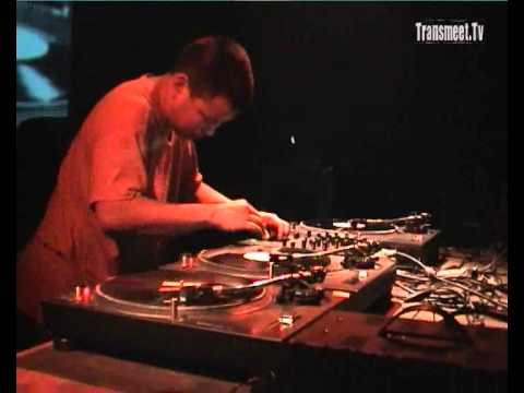 Kid Koala turntable madness LIVE