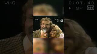 Marty Robbins &amp; Barbara Mandrell - Love me