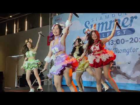 Habita Land - เบิ้มนะจ๊ะ  [Siamdol Summer Idol Fest] @Donki Mall Thonglor