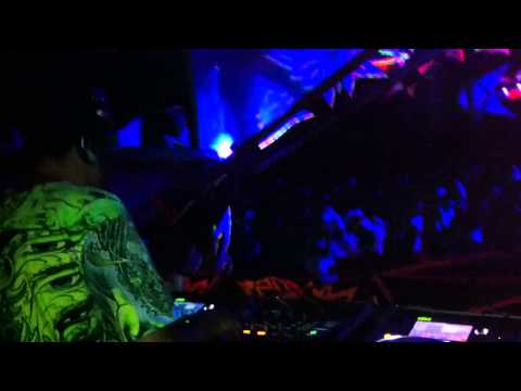 Zaghini @ NYE - 303 Stage - Universo Paralello #12