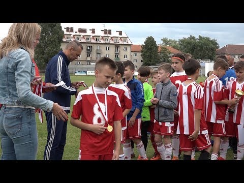 Joklov pohár v rukách belasých