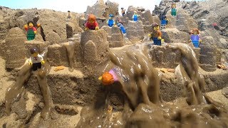 LEGO DAM BREACH AND SAND CASTLE - TOTAL FLOOD AND DESTROY