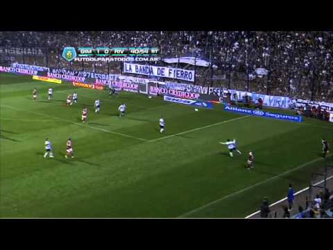 Dos enormes atajadas de Monetti