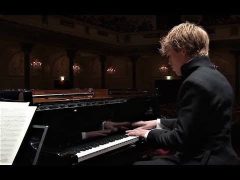 Chopin: Piano Concerto No.1 - Lucas Jussen & Netherlands Chamber Orchestra