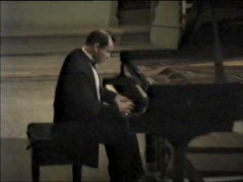 F. Liszt, La Campanella S. 141/3. Boris Bloch (Klavier)