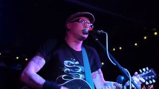 Dave McPherson (InMe) Turbulence..Acoustic version live @ The Cavern Exeter 16 5 2013