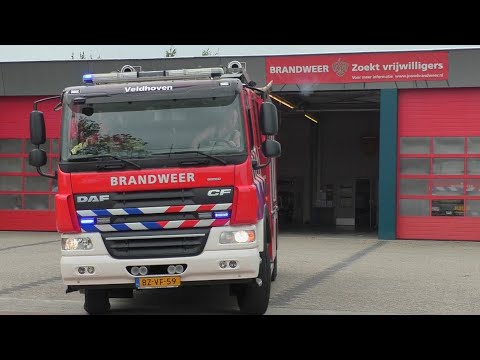 Opkomst en Uitruk Brandweer Veldhoven4X4 TS 22-4541 met spoed naar een Woningbrand in Eindhoven
