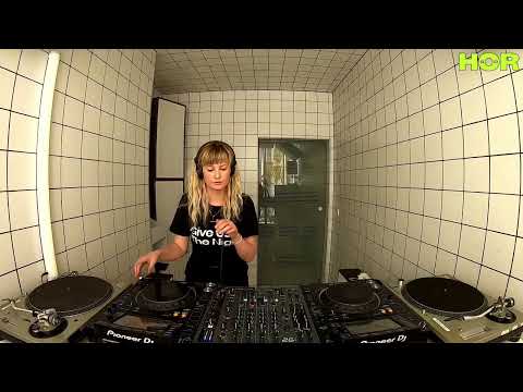 Bastardo Electrico - NiKi K / April 14 / 4pm-5pm