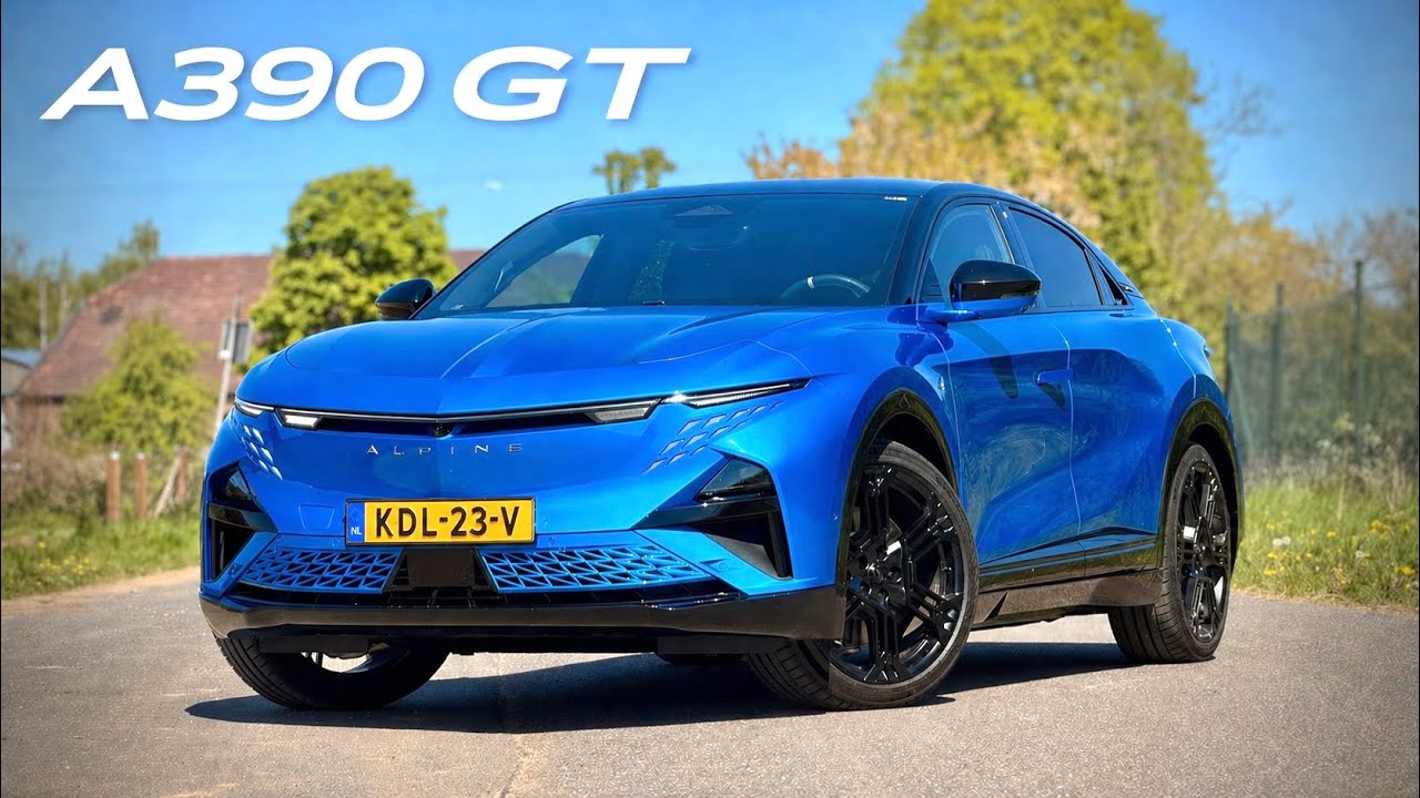 Alpine A390 GT in Vision Blue on the Autobahn during AutoTopNL's performance review