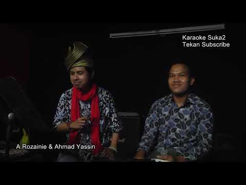 Harapan Kecewa Cover A Rozainie Dan Ahmad Yassin santai di bilik tidur