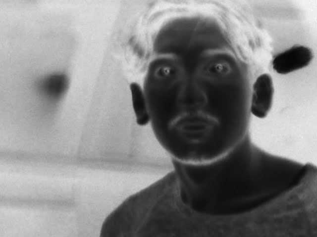 A person who sleeps and dreams [TEASER]