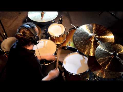 Xavi Reija plays Paiste Signature Dark Energy Cymbals!