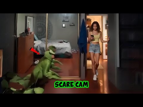 BEST SCARE CAM Priceless Reactions 2026😈#325 | Funny Scare Cam 🤣| Jump Scare 😂| CoCo Scare Cam |