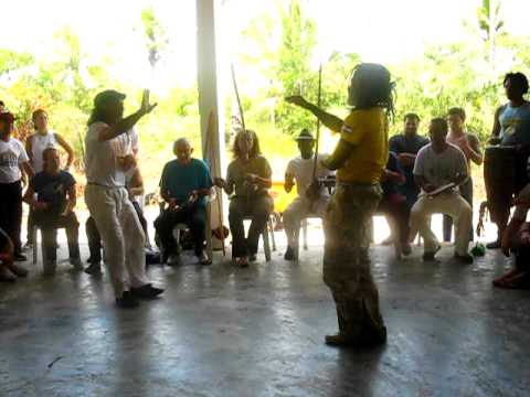 Capoerando 2012 - Mestre Cabelo vs Mestre Cobra Mansa