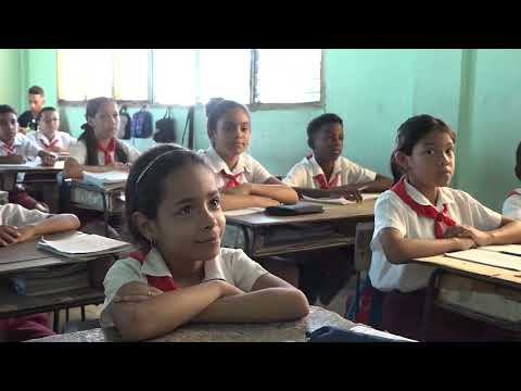 Reconocen desempeño del sector educacional en Palma Soriano