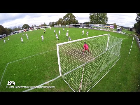 Beelden 2e elftal tegen koploper RKZVC