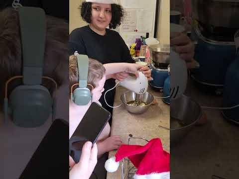 Making Rory her first Team Gregory birthday cake. Part 1.